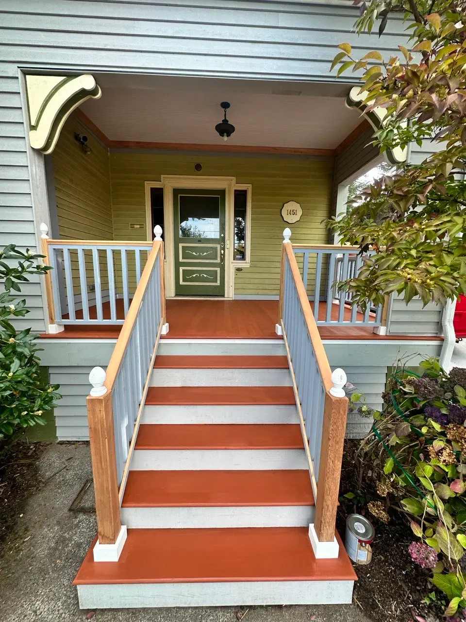 Finished ipe hardwood decking surface detail